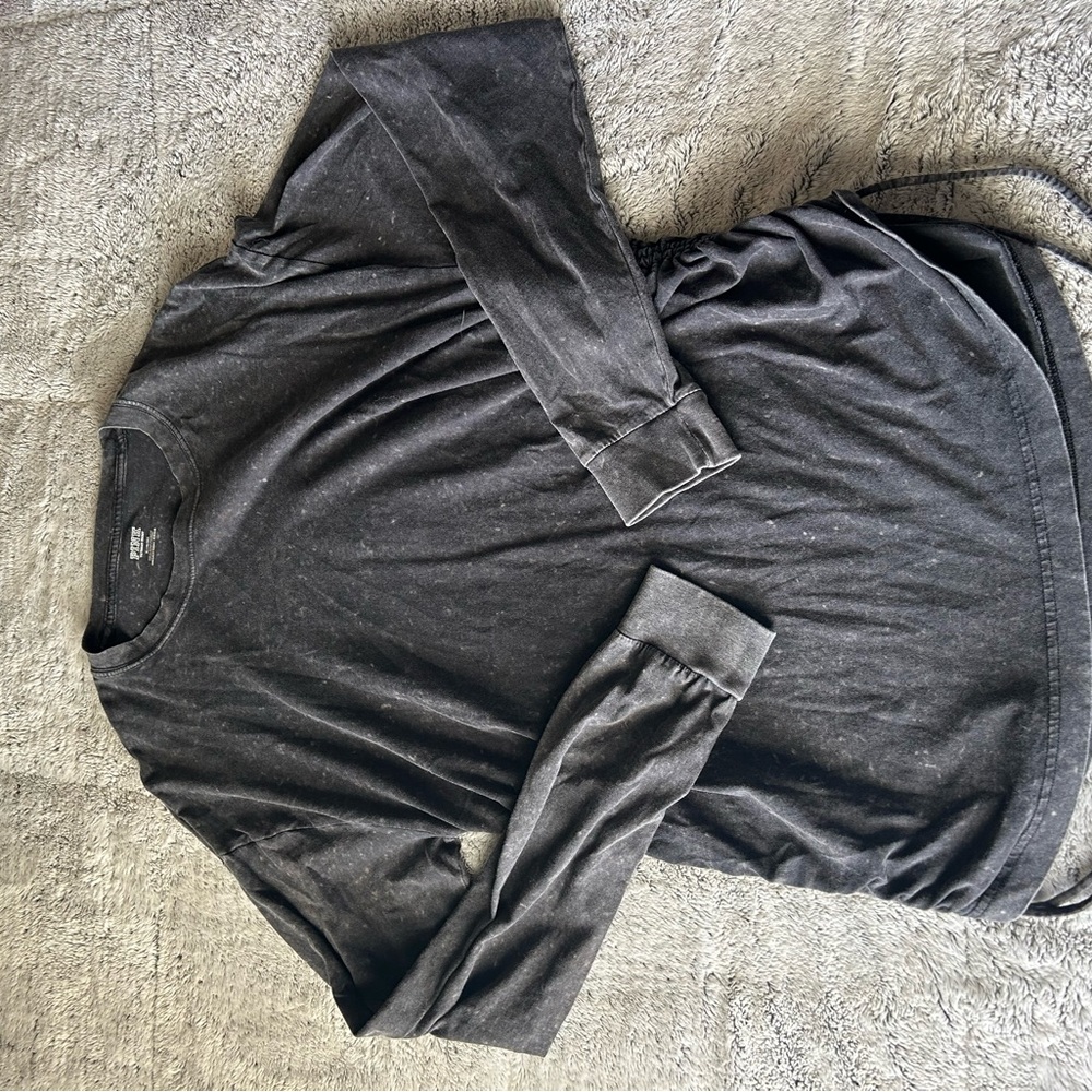 PINK Victoria's Secret Gray Speckled Tee